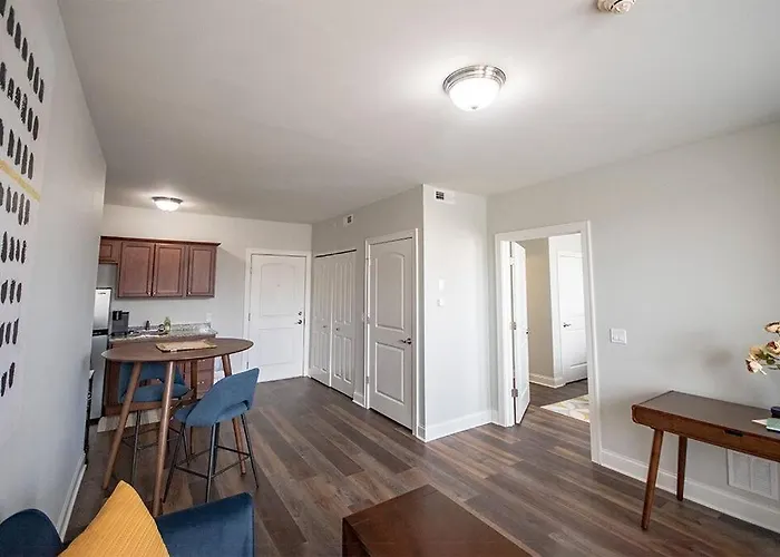 Stylish 1 Bedroom 1Ba At The Inman