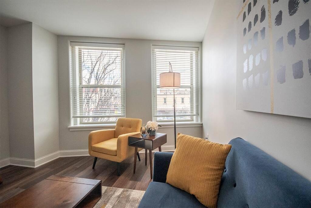 Stylish 1 Bedroom 1ba At The Inman Apartment
