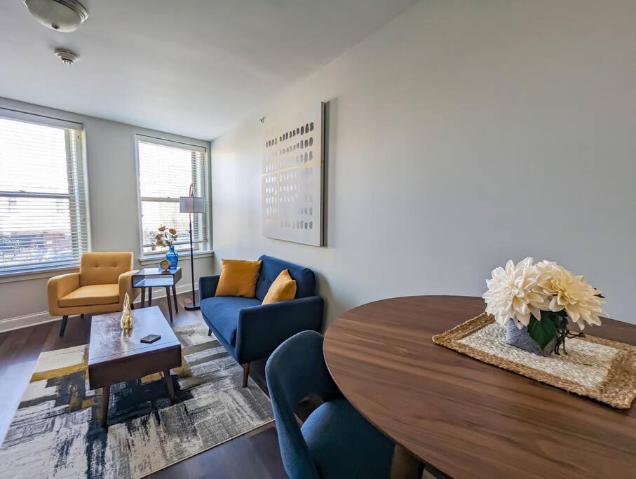 Stylish 1 Bedroom 1ba At The Inman